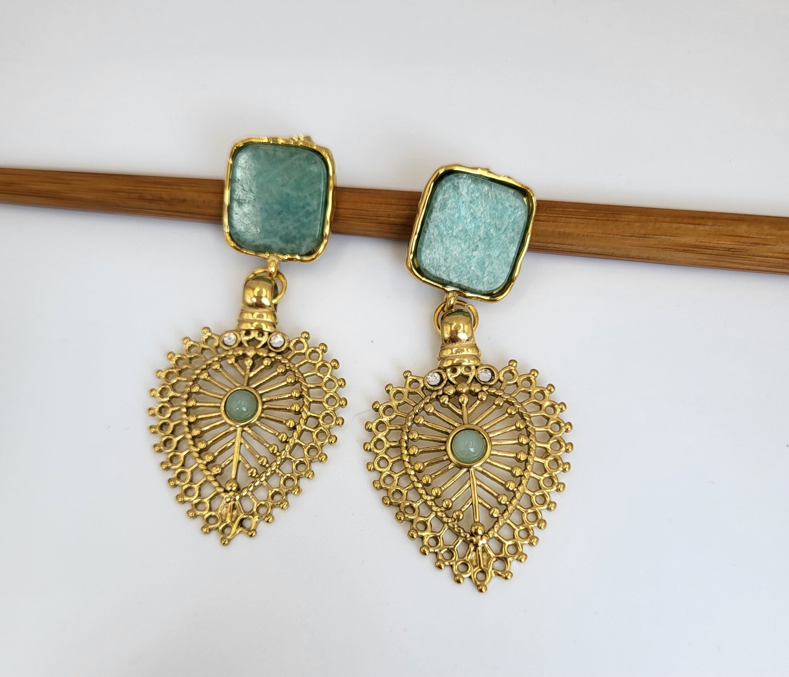 Statement oorbellen met hartje