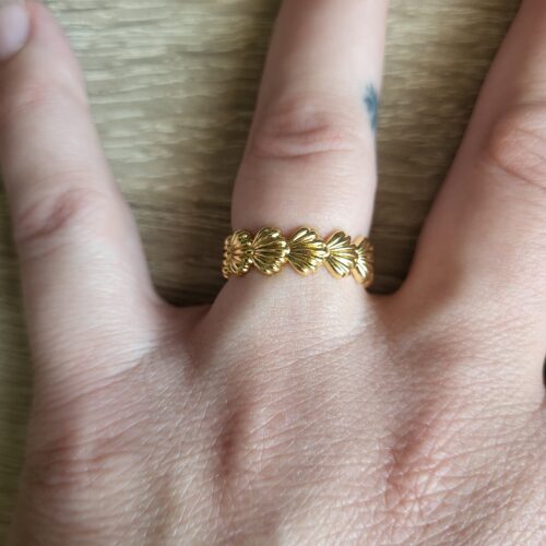 Verstelbare schelpjes ring